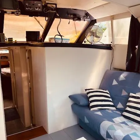 Bateau Peniche A Quai 6 Couchages بوتيل